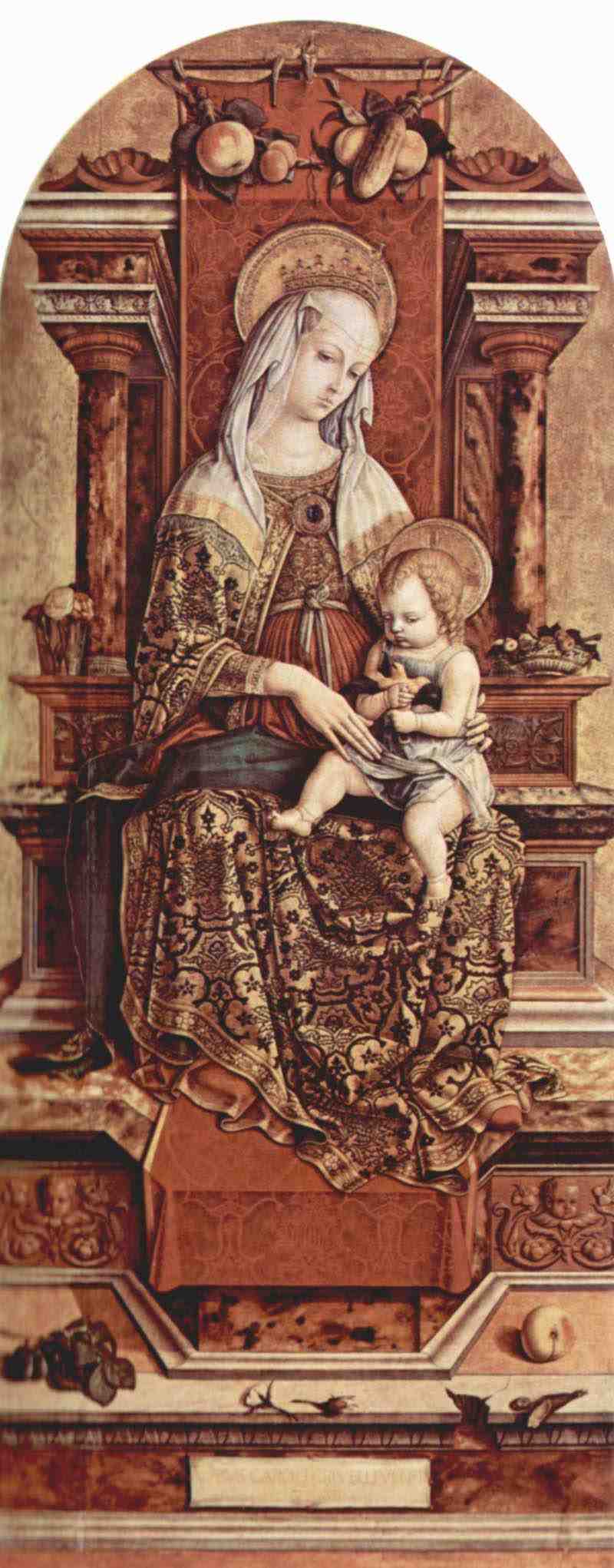 Altar triptych, central panel: Enthroned Madonna. Carlo Crivelli