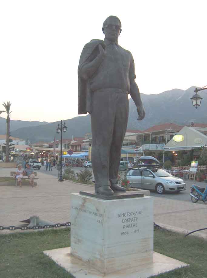 Aristoteles Onassis Statue in Nydri