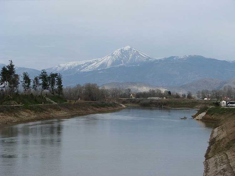 Ossa mountain (Kissavos) viewed from Pineios bridge