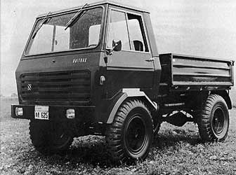 Petropoulos Unitrak 4x4 (1976 model)