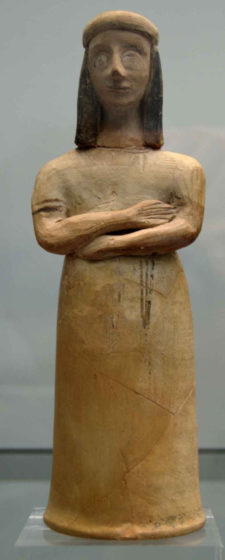Woman crossed arms Staatliche Antikensammlungen