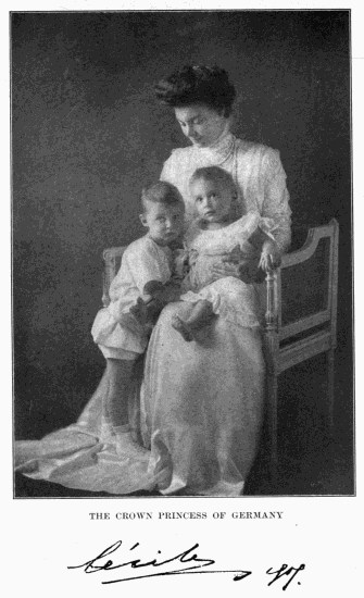Photo of the Crown Princess of Germany with two children seated on her lap. signed, Cécile
