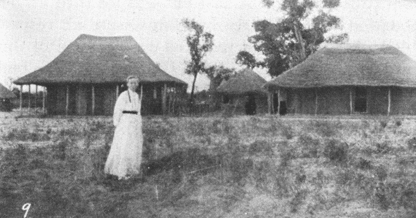 Macha Mission Huts, 1907.