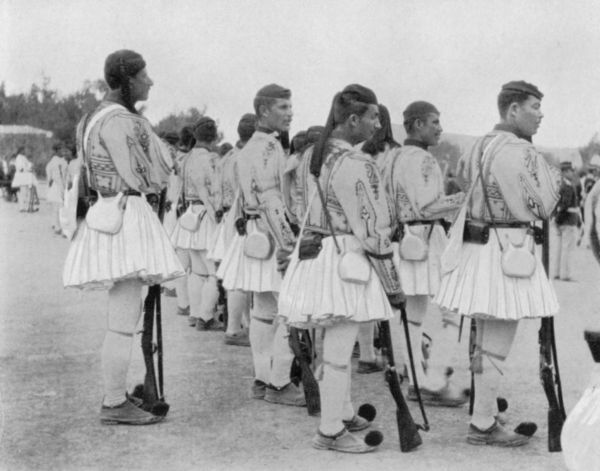 Greek infantry