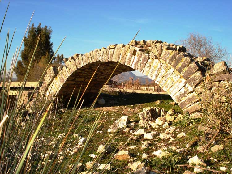 Roman Bridge, Strongyli, Arta, Greece