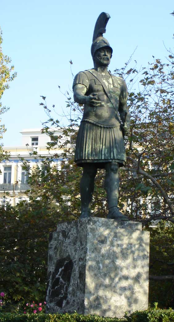 Themistocles, Piraeus