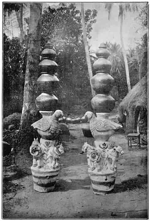 Pandamutti (marriage pots).