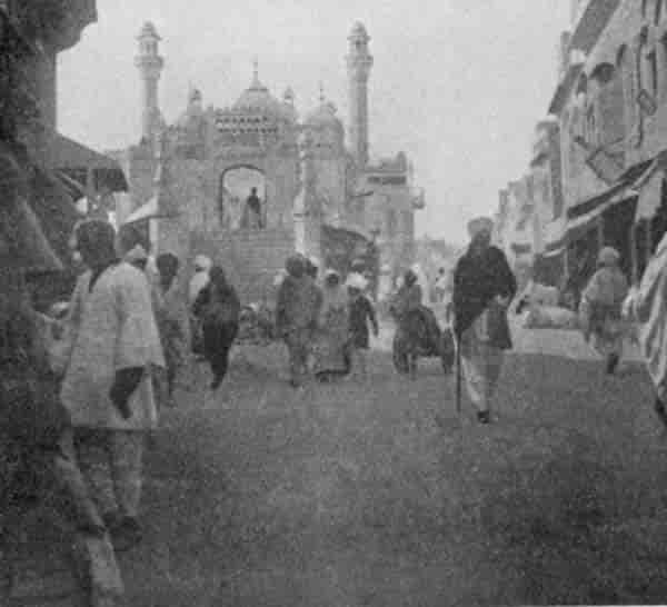 Fig. 39. Mosque in Lahore City.