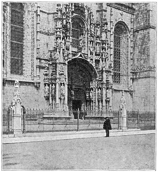 De groote portiek van het klooster te Belem.