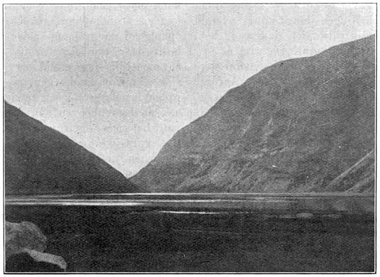 Laerdalsfjord. (Nachtopname).