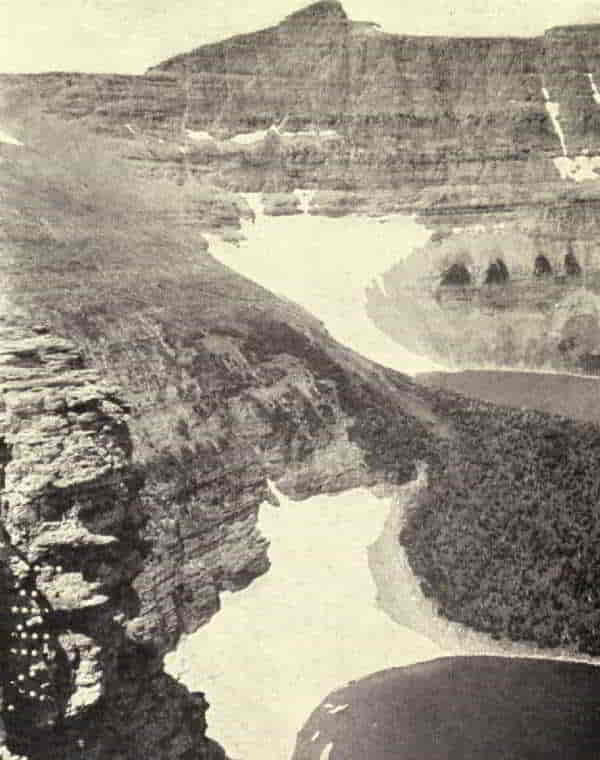 THE CIRQUE AT THE HEAD OF CUT BANK CREEK